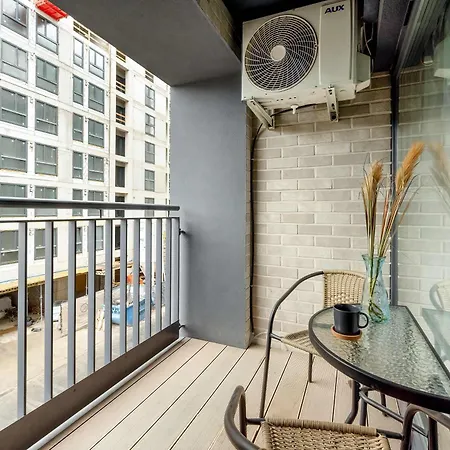 Lux Traugutta With Air Conditioning And Parking By Renters * Breslau