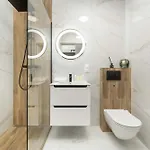 Lux Traugutta With Air Conditioning And Parking By Renters Wrocław