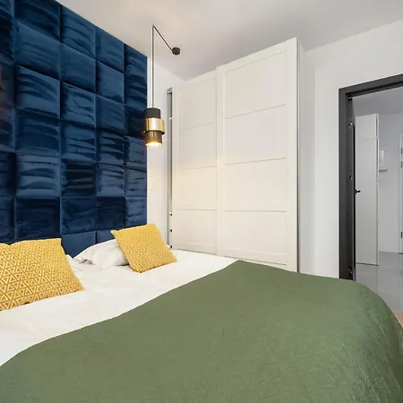 Lux Traugutta With Air Conditioning And Parking By Renters Apartamento *